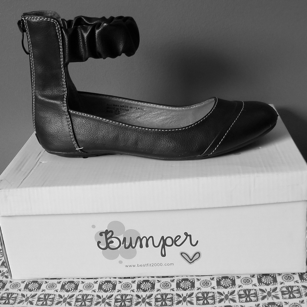 Ankle-Scrunchy flats